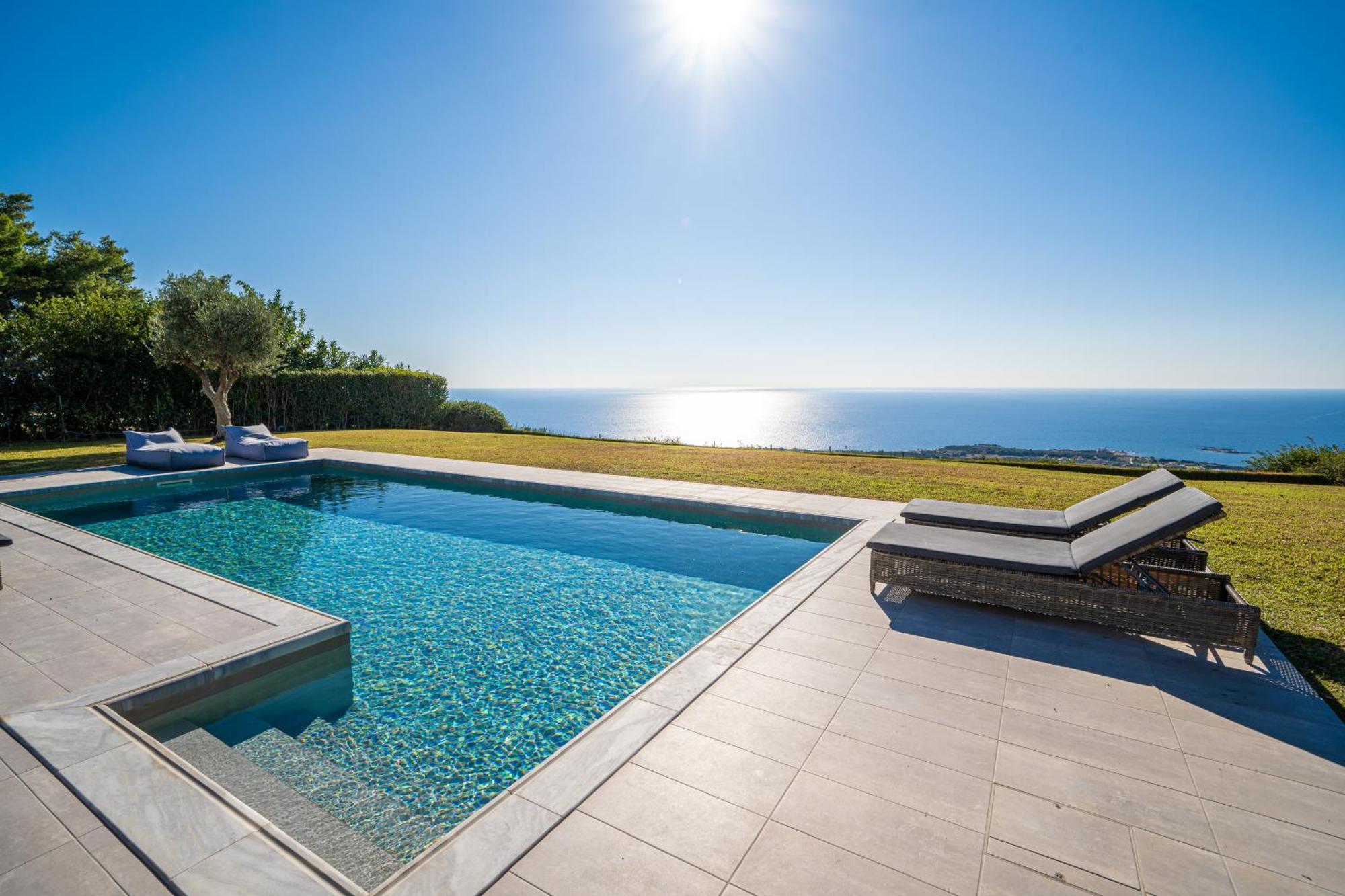 Vila Grande Azzurro In Lakíthra Exteriér fotografie