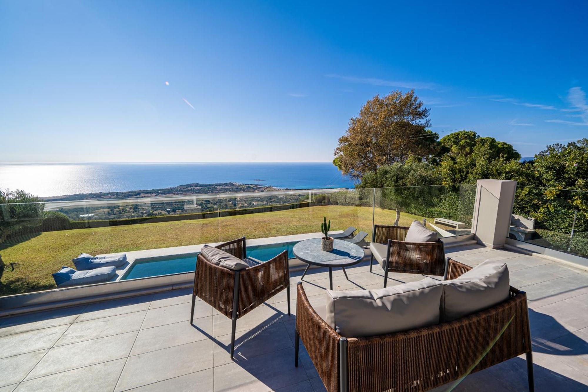 Vila Grande Azzurro In Lakíthra Exteriér fotografie