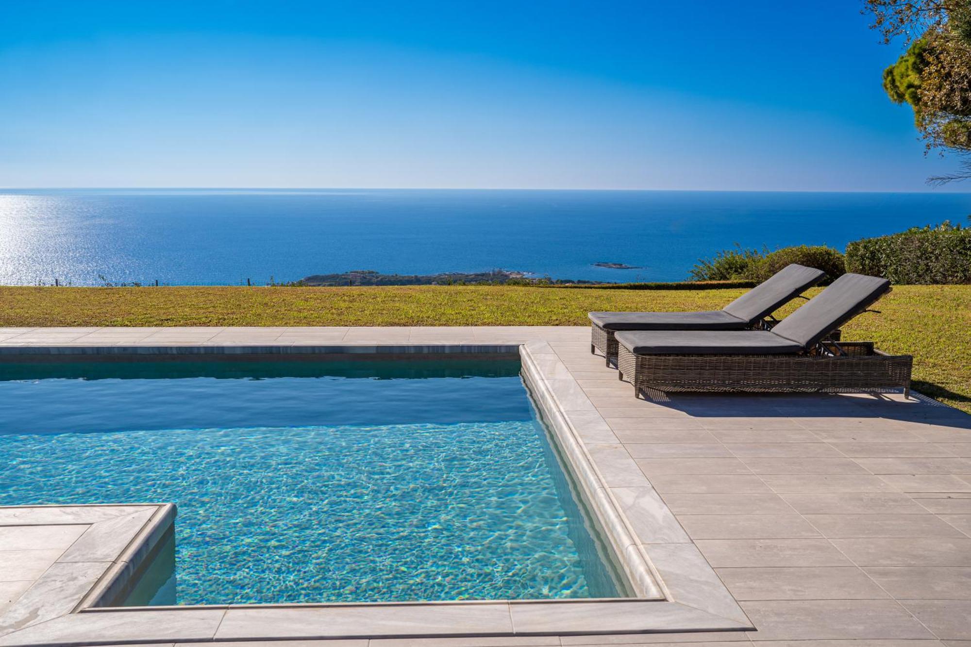 Vila Grande Azzurro In Lakíthra Exteriér fotografie