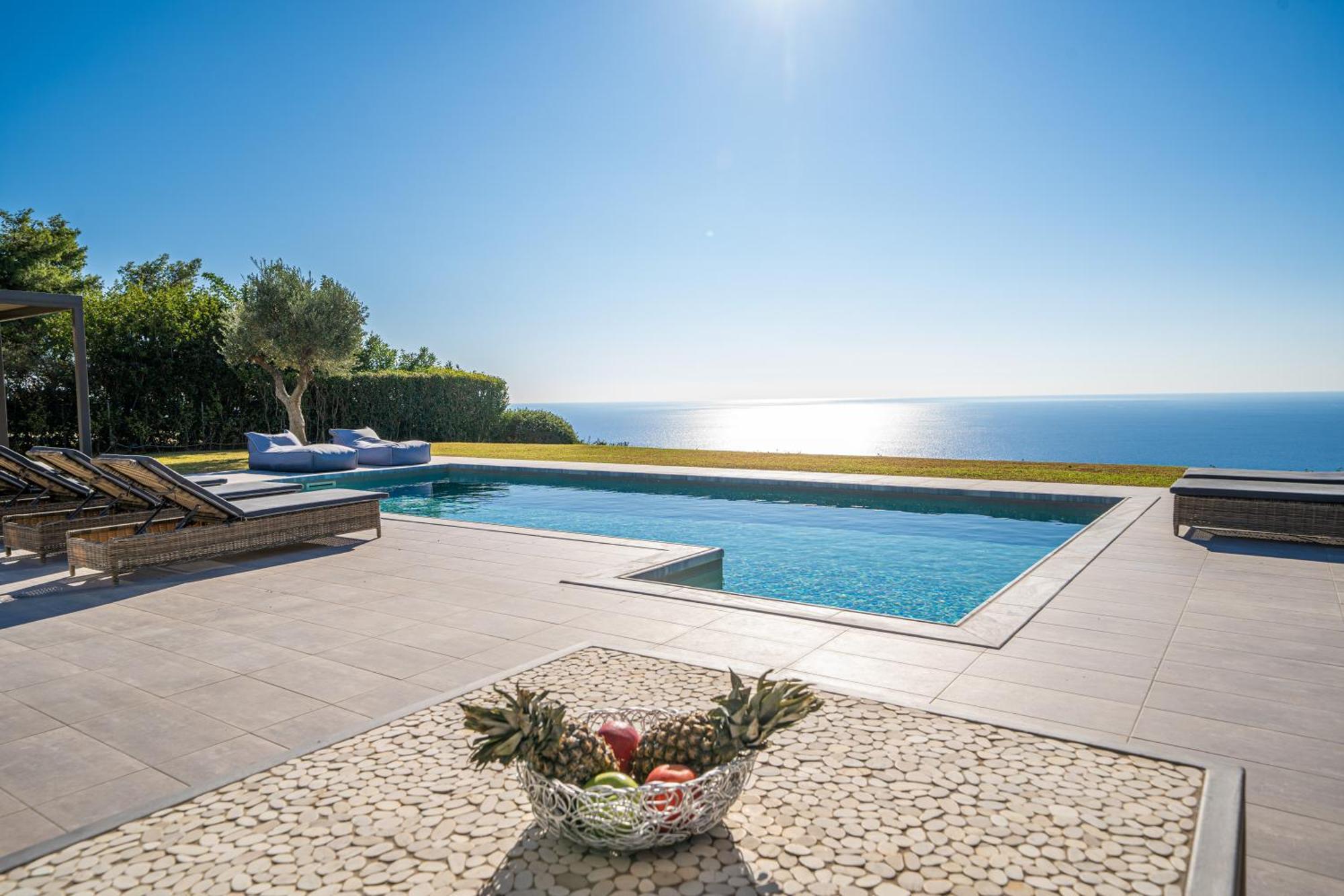 Vila Grande Azzurro In Lakíthra Exteriér fotografie